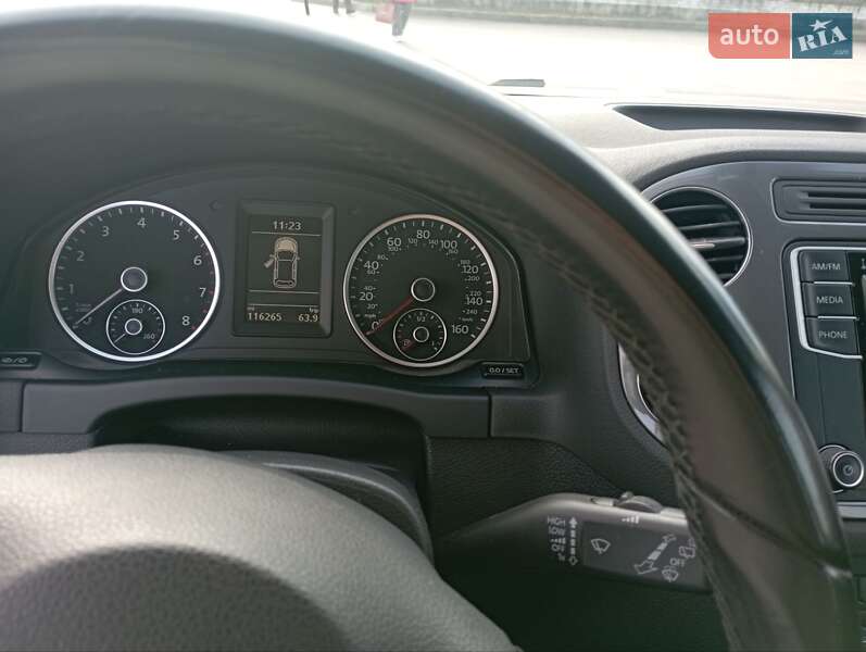 Внедорожник / Кроссовер Volkswagen Tiguan 2015 в Киеве