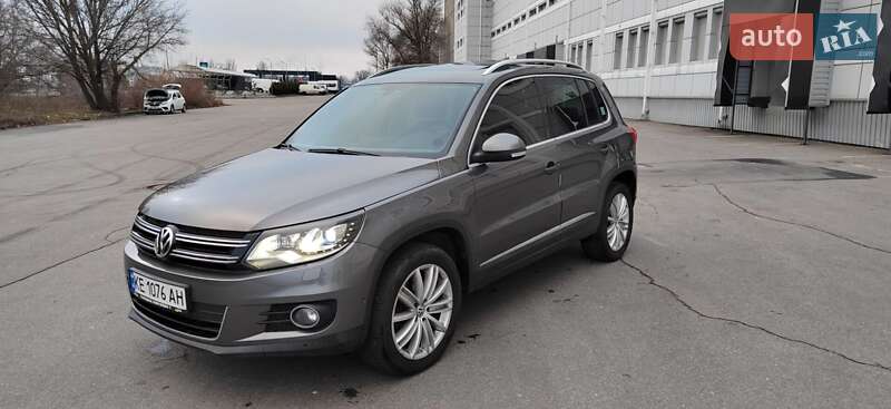 Внедорожник / Кроссовер Volkswagen Tiguan 2014 в Днепре
