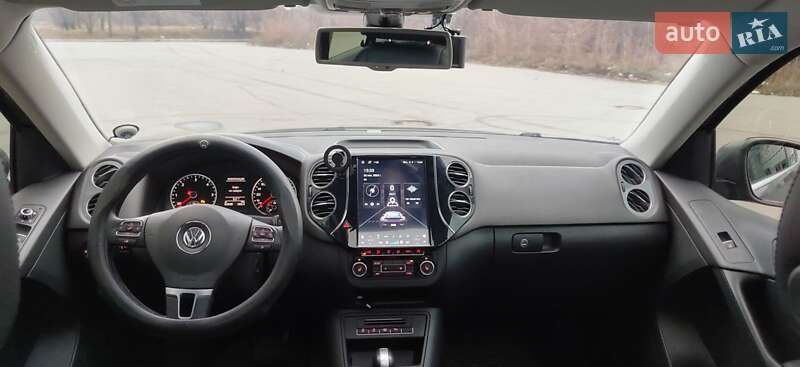 Внедорожник / Кроссовер Volkswagen Tiguan 2014 в Днепре