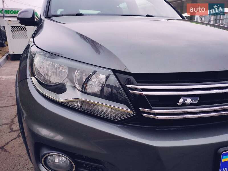 Внедорожник / Кроссовер Volkswagen Tiguan 2016 в Луцке