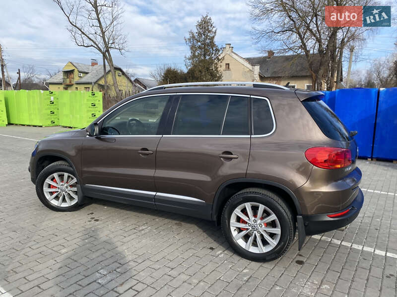 Внедорожник / Кроссовер Volkswagen Tiguan 2011 в Коломые