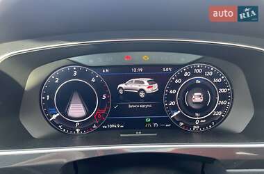 Внедорожник / Кроссовер Volkswagen Tiguan 2018 в 