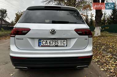 Внедорожник / Кроссовер Volkswagen Tiguan 2017 в Смеле