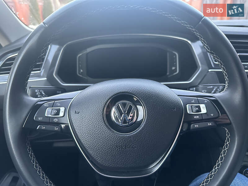 Позашляховик / Кросовер Volkswagen Tiguan 2021 в Києві