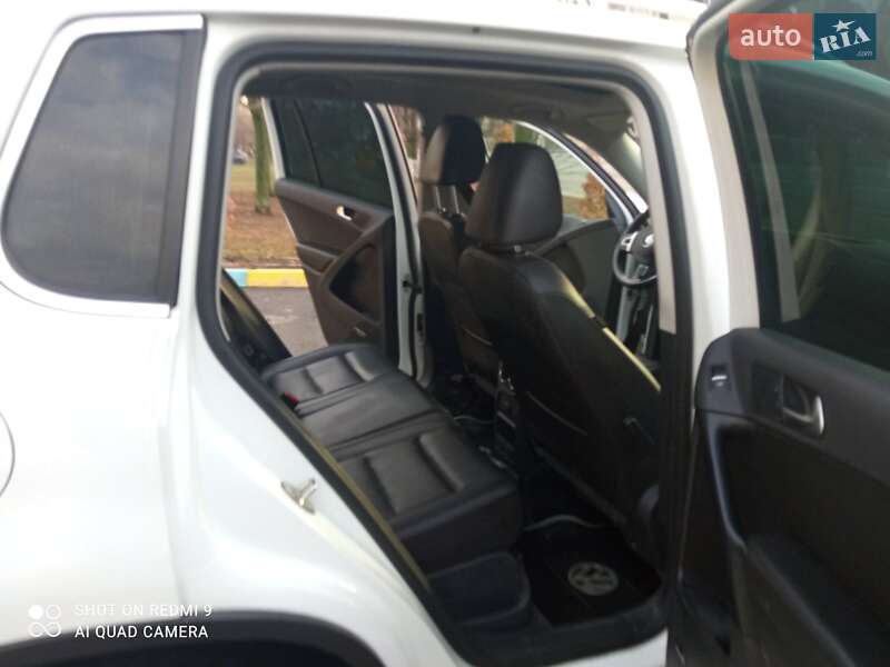 Позашляховик / Кросовер Volkswagen Tiguan 2014 в Харкові