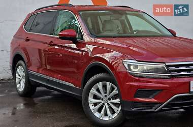 Позашляховик / Кросовер Volkswagen Tiguan 2018 в Одесі