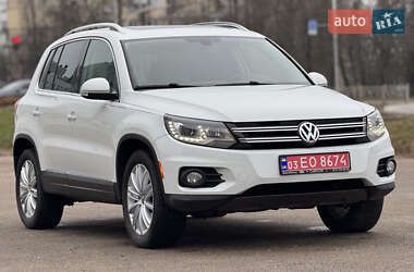 Позашляховик / Кросовер Volkswagen Tiguan 2016 в Києві