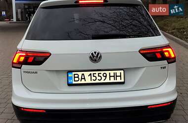 Внедорожник / Кроссовер Volkswagen Tiguan 2017 в Ладыжине