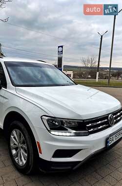 Внедорожник / Кроссовер Volkswagen Tiguan 2017 в Ладыжине