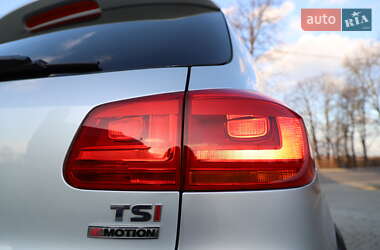Позашляховик / Кросовер Volkswagen Tiguan 2016 в 