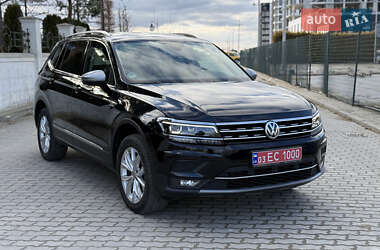 Позашляховик / Кросовер Volkswagen Tiguan 2019 в Львові