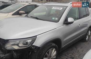 Позашляховик / Кросовер Volkswagen Tiguan 2015 в Львові