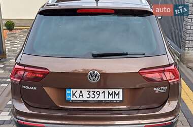 Позашляховик / Кросовер Volkswagen Tiguan 2017 в Києві