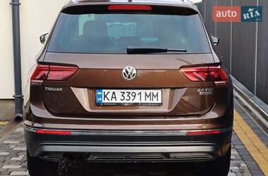 Позашляховик / Кросовер Volkswagen Tiguan 2017 в Києві