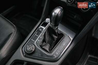 Внедорожник / Кроссовер Volkswagen Tiguan 2019 в 