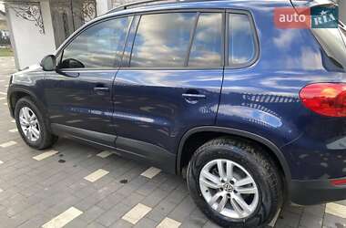 Внедорожник / Кроссовер Volkswagen Tiguan 2016 в 