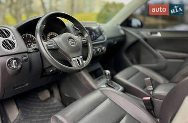 Позашляховик / Кросовер Volkswagen Tiguan 2010 в Дніпрі