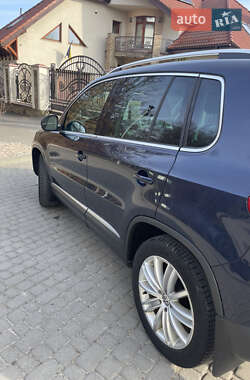 Позашляховик / Кросовер Volkswagen Tiguan 2014 в 