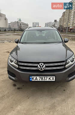 Внедорожник / Кроссовер Volkswagen Tiguan 2017 в Киеве