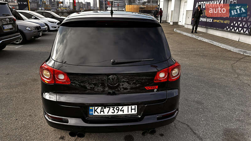 Внедорожник / Кроссовер Volkswagen Tiguan 2010 в Киеве