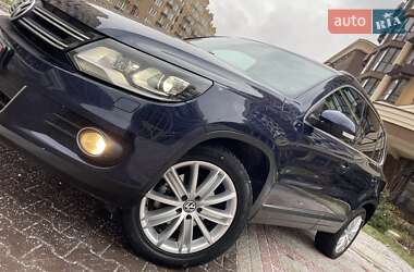 Позашляховик / Кросовер Volkswagen Tiguan 2014 в Києві