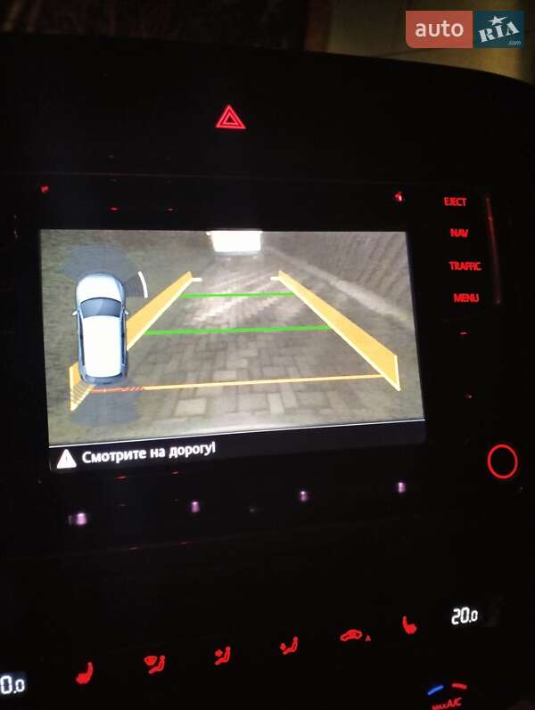 Внедорожник / Кроссовер Volkswagen Tiguan 2015 в Хмельницком