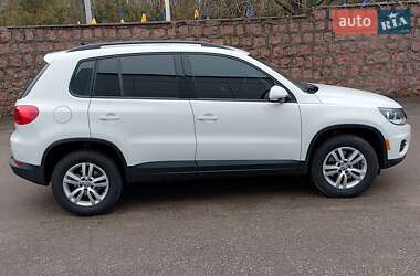 Внедорожник / Кроссовер Volkswagen Tiguan 2016 в Кропивницком