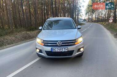 Внедорожник / Кроссовер Volkswagen Tiguan 2015 в Львове