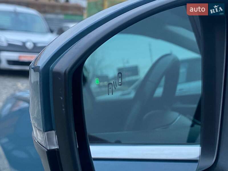 Внедорожник / Кроссовер Volkswagen Tiguan 2019 в Львове
