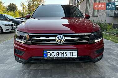 Внедорожник / Кроссовер Volkswagen Tiguan 2021 в Львове