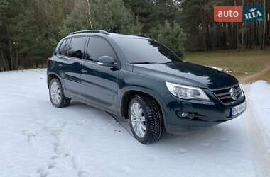 Позашляховик / Кросовер Volkswagen Tiguan 2010 в Кременці