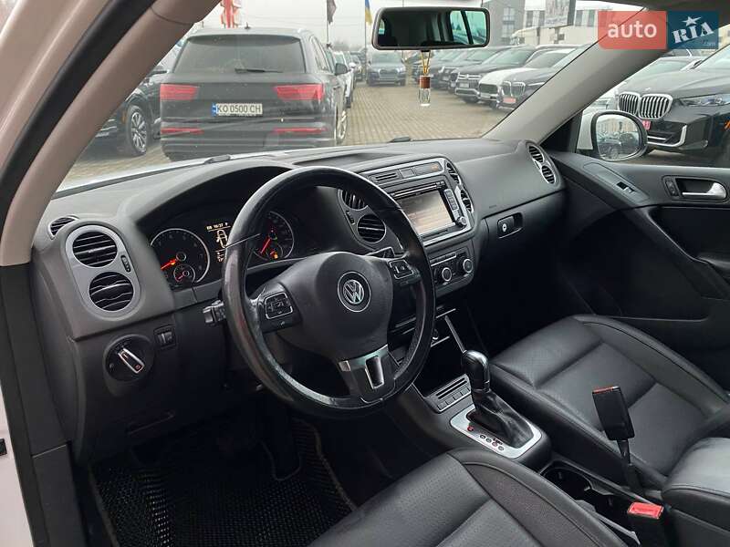 Внедорожник / Кроссовер Volkswagen Tiguan 2012 в Львове