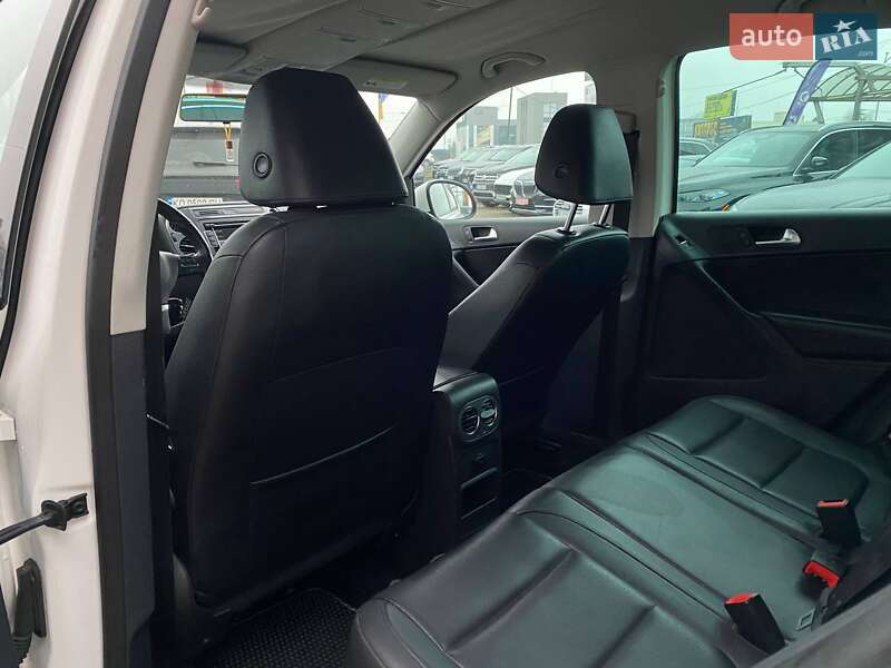 Внедорожник / Кроссовер Volkswagen Tiguan 2012 в Львове