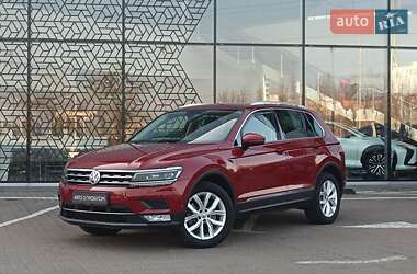 Внедорожник / Кроссовер Volkswagen Tiguan 2017 в Киеве