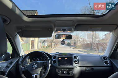 Внедорожник / Кроссовер Volkswagen Tiguan 2012 в Киеве