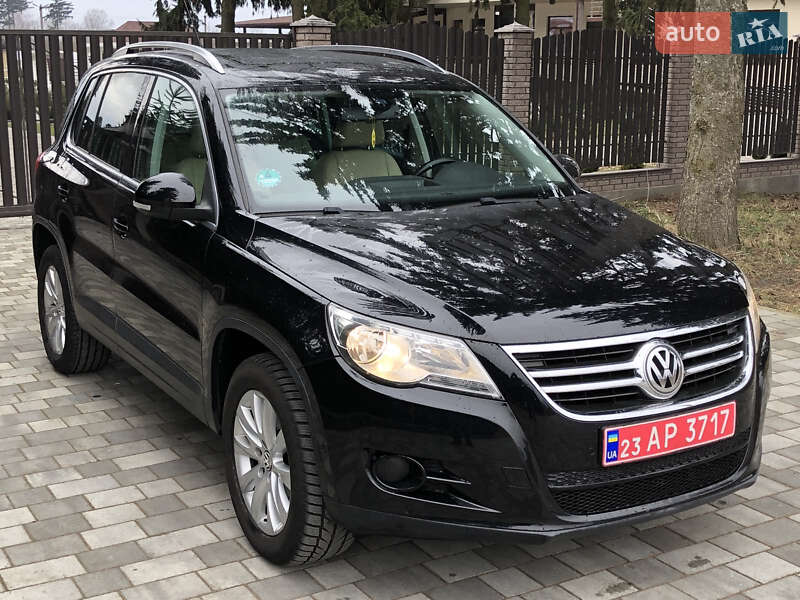 Позашляховик / Кросовер Volkswagen Tiguan 2010 в Вознесенську