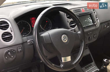 Позашляховик / Кросовер Volkswagen Tiguan 2010 в Вознесенську