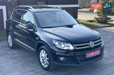 Внедорожник / Кроссовер Volkswagen Tiguan 2012 в Тячеве