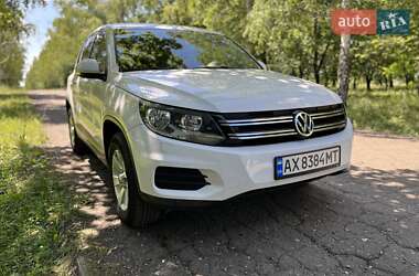 Позашляховик / Кросовер Volkswagen Tiguan 2013 в 