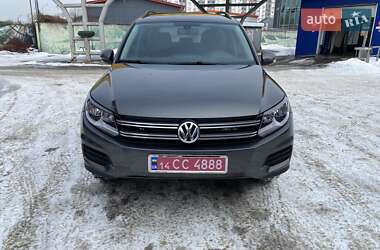 Внедорожник / Кроссовер Volkswagen Tiguan 2015 в Киеве