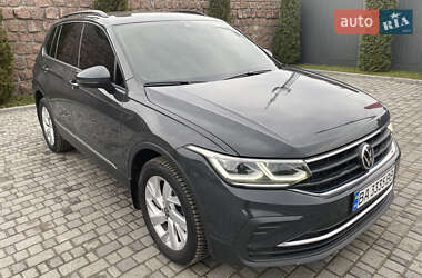 Внедорожник / Кроссовер Volkswagen Tiguan 2021 в Кропивницком