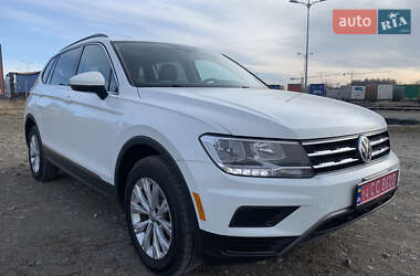 Позашляховик / Кросовер Volkswagen Tiguan 2018 в Львові