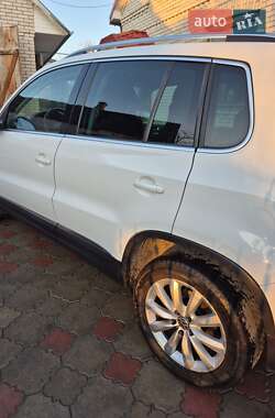 Внедорожник / Кроссовер Volkswagen Tiguan 2011 в Луцке