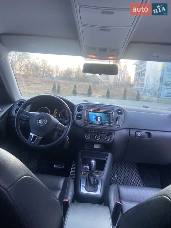 Внедорожник / Кроссовер Volkswagen Tiguan 2013 в Николаеве
