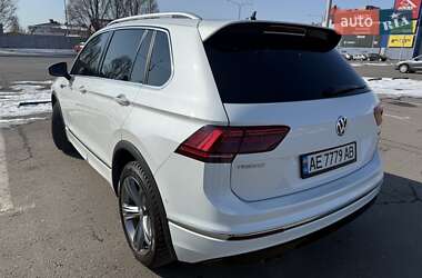 Внедорожник / Кроссовер Volkswagen Tiguan 2018 в 