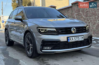 Позашляховик / Кросовер Volkswagen Tiguan 2016 в Києві