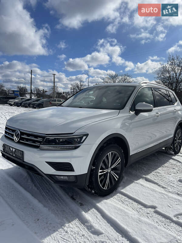 Внедорожник / Кроссовер Volkswagen Tiguan 2019 в Киеве