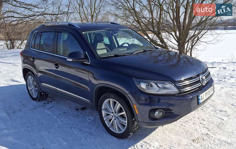 Внедорожник / Кроссовер Volkswagen Tiguan 2015 в Ворзеле