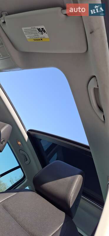 Внедорожник / Кроссовер Volkswagen Tiguan 2015 в Ворзеле