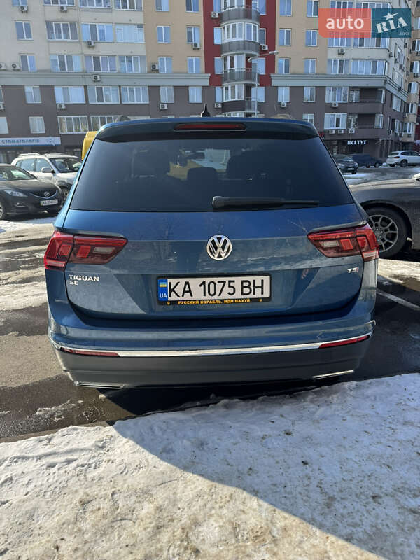 Внедорожник / Кроссовер Volkswagen Tiguan 2017 в Киеве фото 5 Внедорожник / Кроссовер Volkswagen Tiguan 2017 в Киеве